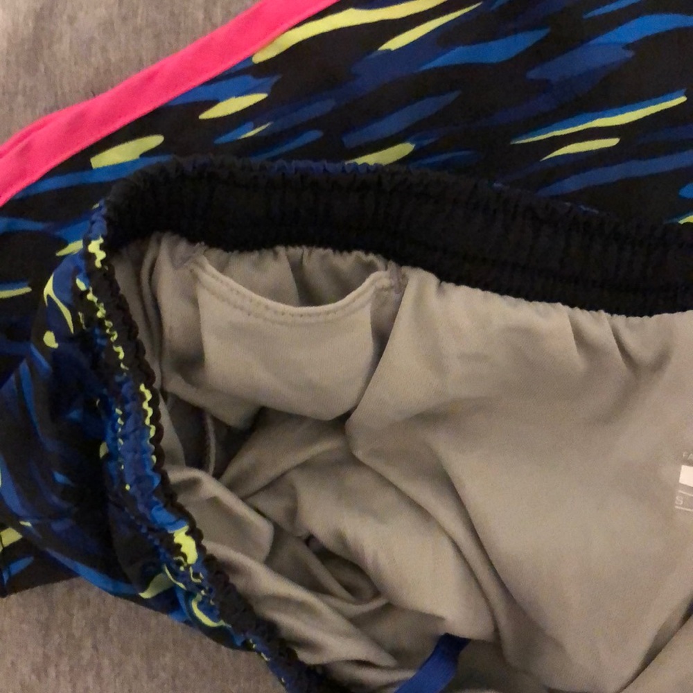 nike 5k tempo running shorts - Picture 4 of 4